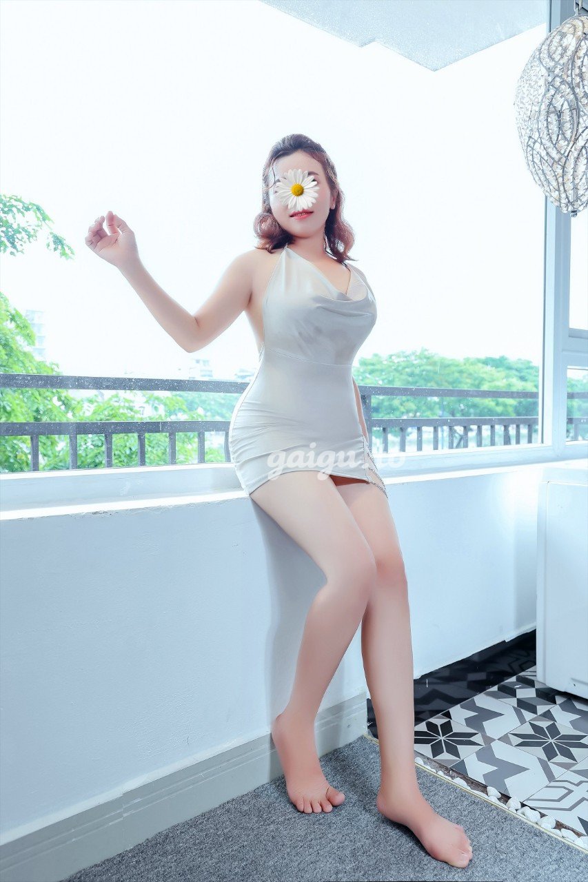 Thúy Kiều_ Gái dâm dễ thương, phục vụ tận tình