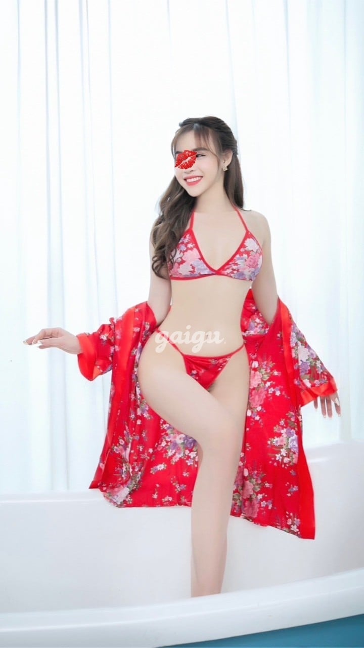 ⭐NEW⭐ HẠ VY – EM GÁI LẦN ĐẦU XUỐNG PHỐ – HÀNG MỚI LÊN SÓNG