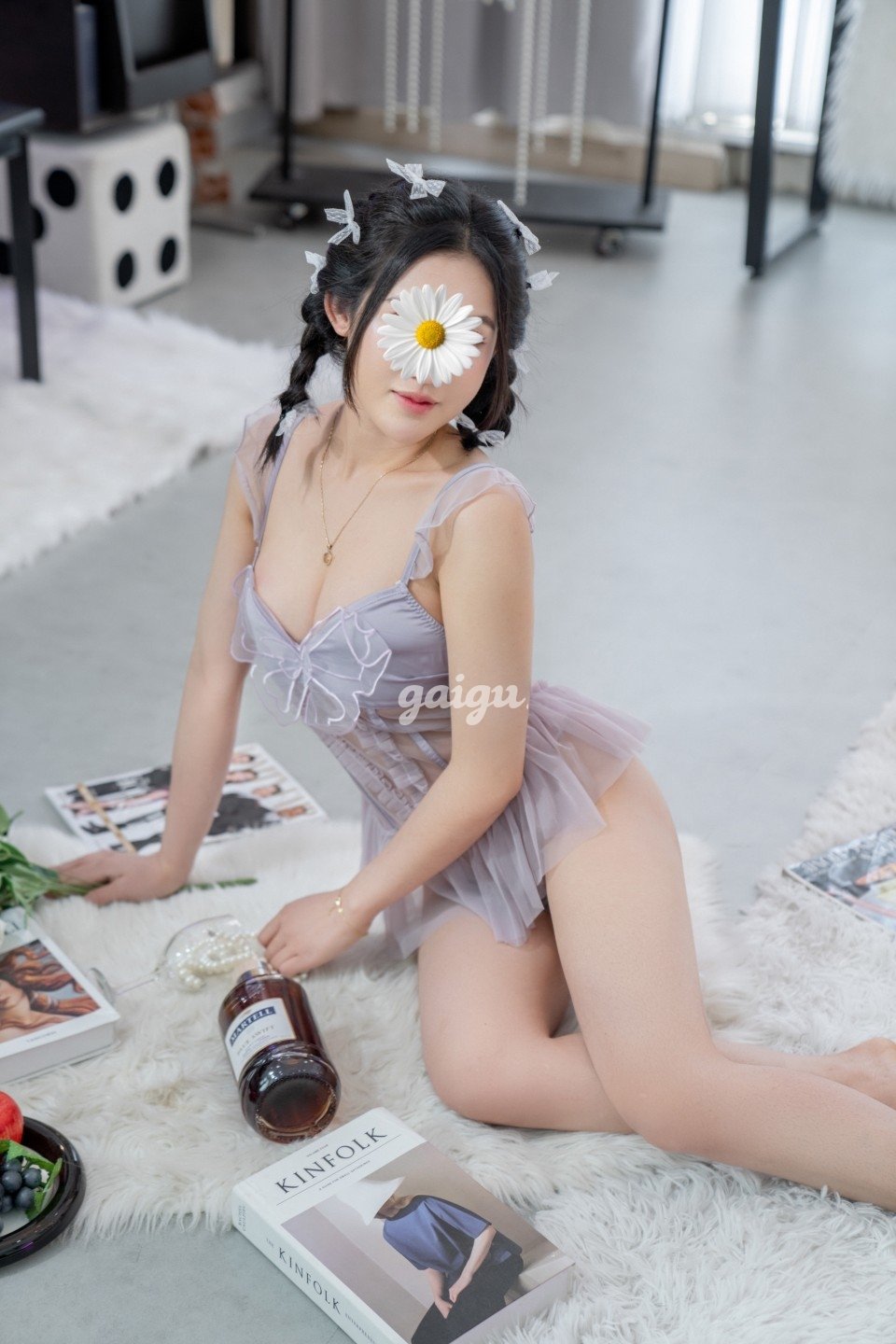 Gái xinh Thục Quyên_ Gương mặt baby, body cực nuột